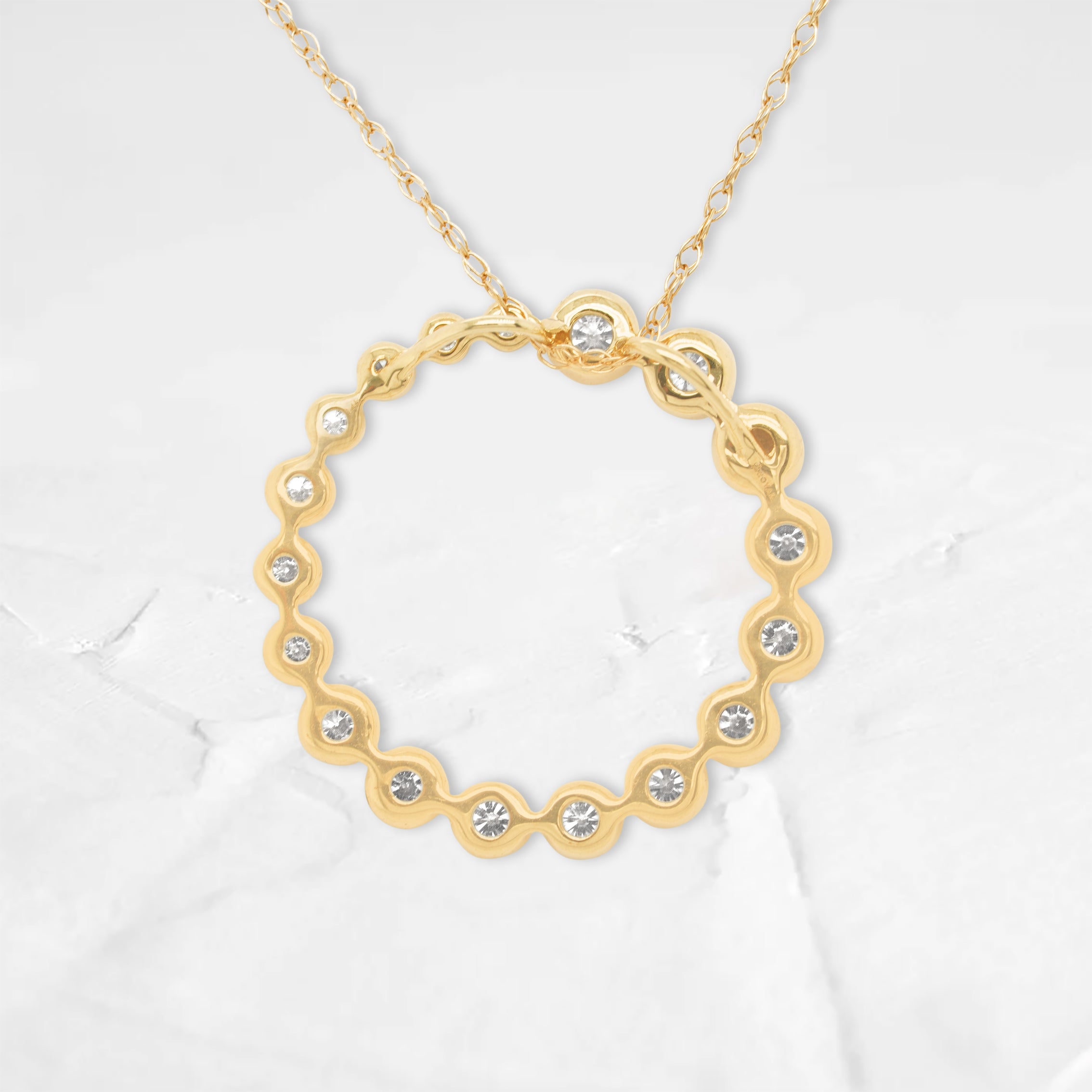 Sola Necklace