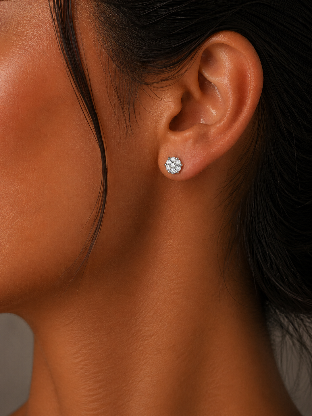 White Gold Diamond Flower Earrings