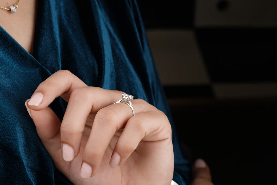 Why 3 Carat Emerald Cut Diamonds Look Subtly Massive on the Hand