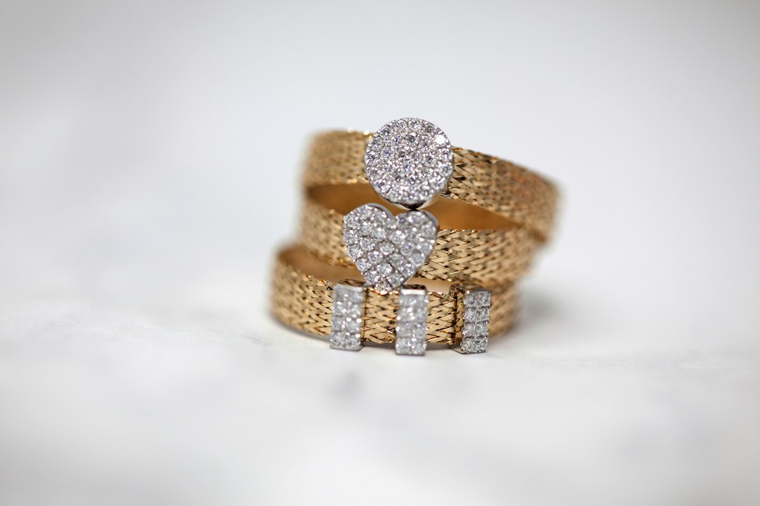 Why a 3 Diamond Wedding Ring Is the Most Romantic Choice