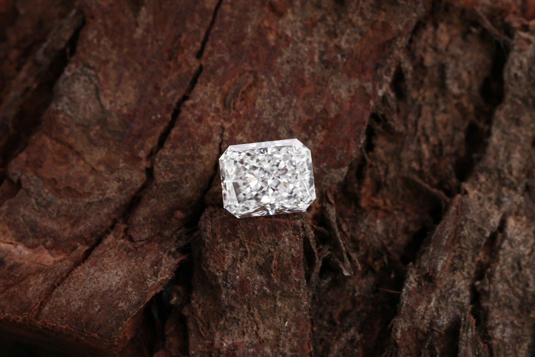 Finding the Sweet Spot in Price and Quality for 1 Carat Emerald Cuts