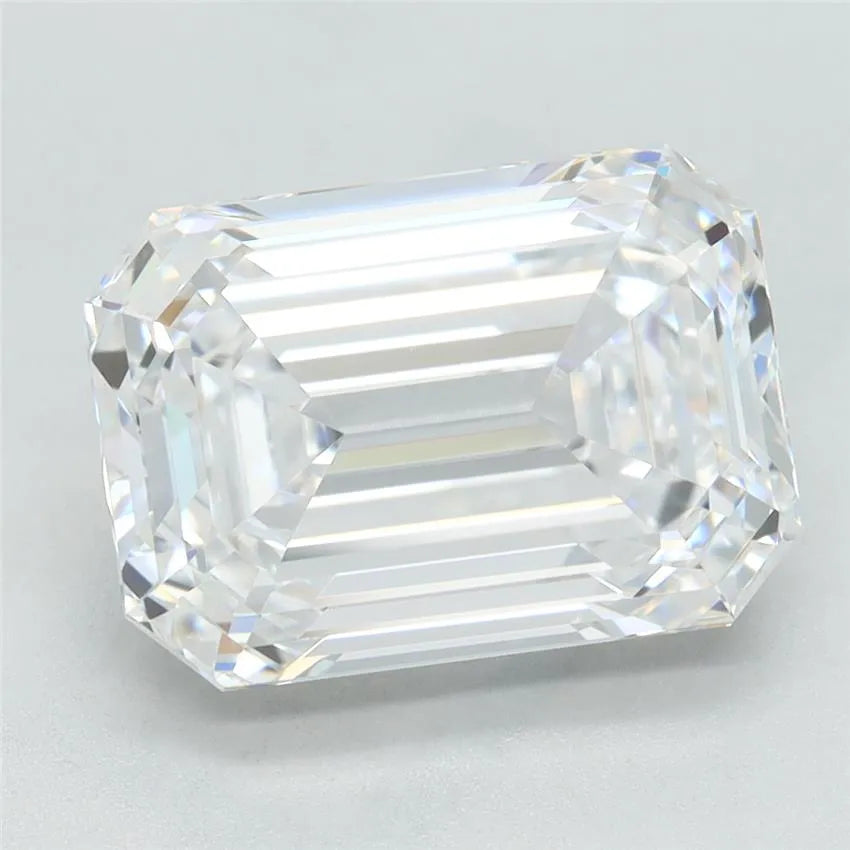 4.44ct Emerald Lab Grown Diamond (Colour D, Clarity VVS1, GIA Certified)