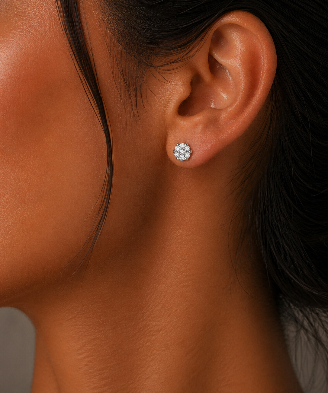 White Gold Diamond Flower Earrings